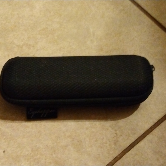 Eyekeeper lens case - Picture 8 of 11